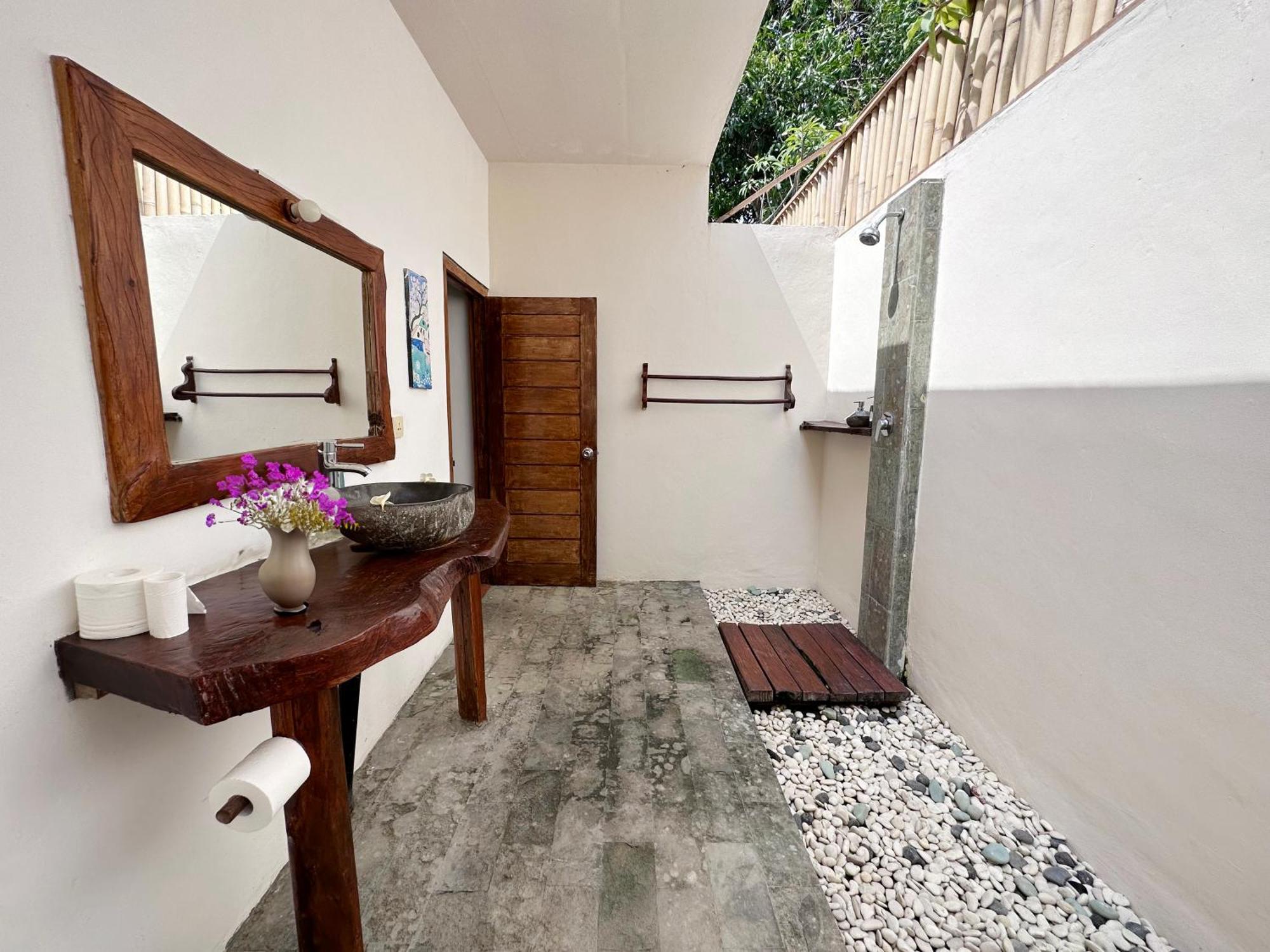 Pebble & Fins Bali Dive Resort Tulamben Εξωτερικό φωτογραφία